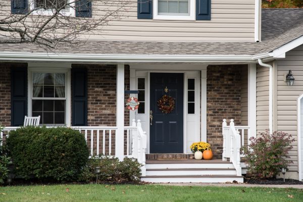 Cost of Front Deck Construction in Pasadena