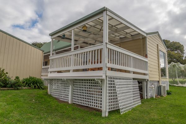 Cost of Deck Lattice Replacement in Pasadena