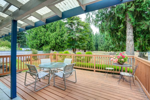 Cost of Deck Carpentry Service in Pasadena